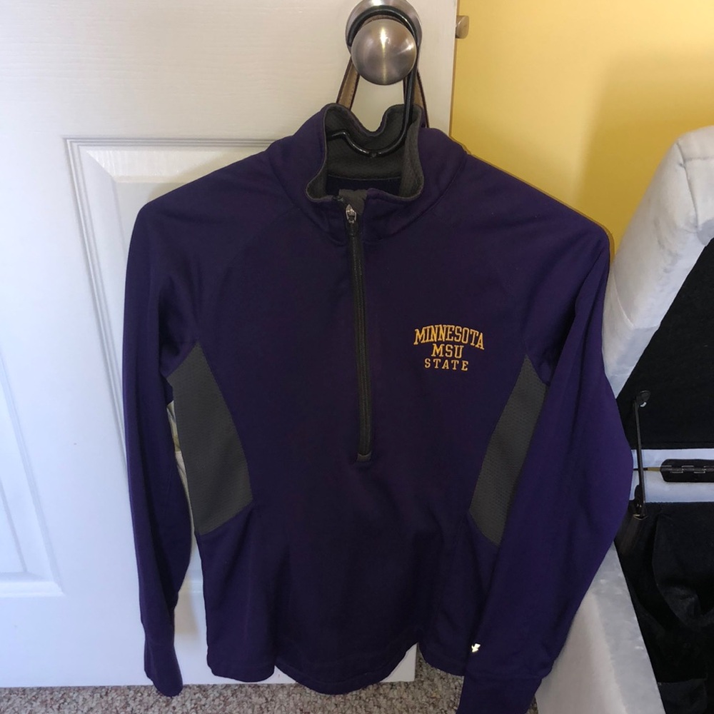 Under Armor  Sweater MSU State in great condition